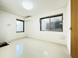 コンフォート北綾瀬 102 1階ワンルームのリビング/ダイニング