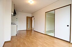 阪急伊丹線 新伊丹駅 徒歩7分の賃貸アパート 1階2DKのリビング/ダイニング