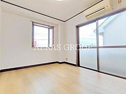 メゾン・ルミエール 3階1Kのリビング/ダイニング