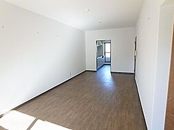 ヴィア・ヴェルデ 1階2LDKのリビング/ダイニング