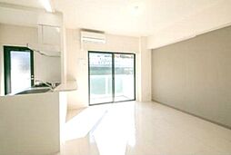 ピースフル 2階1LDKのリビング/ダイニング