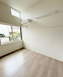 ハイエース 1階1Kのリビング/ダイニング