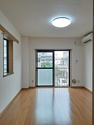 コスモハイツ 201 2階1Kのリビング/ダイニング