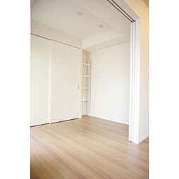 ＬＵＣＵＬＩＡ ＣＯＵＲＴ 3階1LDKのリビング/ダイニング