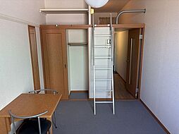 レオパレス美国 2階1Kのリビング/ダイニング