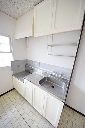 エステートコマ_内装_2