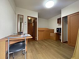 レオパレスステラII(38681) 104 1階1Kのリビング/ダイニング