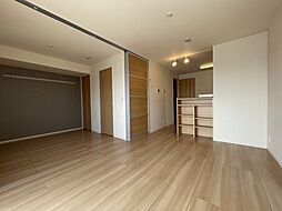 Sunny House 303 3階2LDKのリビング/ダイニング