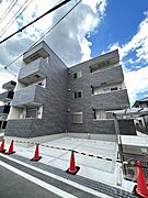 日根野駅より徒歩8分 1階 築3年の賃貸物件