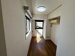 クレッセント深沢 2階ワンルームのリビング/ダイニング