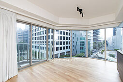 ジオ元赤坂 5階2LDKのリビング/ダイニング