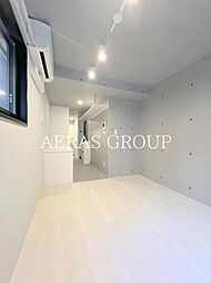 グローバルレジデンス 2階ワンルームのリビング/ダイニング