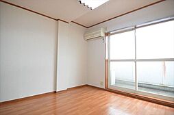 メゾンキャンパスII 302 3階1Kのリビング/ダイニング