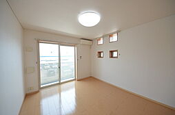 ブリッサ1 102 1階1Kのリビング/ダイニング