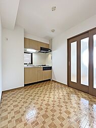 南海高野線 北野田駅 徒歩6分の賃貸マンション 5階1DKのリビング/ダイニング