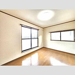 モンフレール 2LDKのリビング/ダイニング