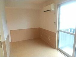 多摩都市モノレール 万願寺駅 徒歩8分の賃貸アパート 2階1LDKのリビング/ダイニング