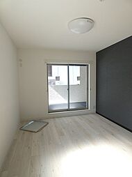 阪神本線 尼崎センタープール前駅 徒歩4分の賃貸アパート 3階1Kのリビング/ダイニング