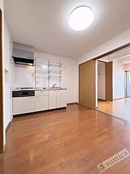 近鉄奈良線 若江岩田駅 徒歩5分の賃貸アパート 3階1DKのリビング/ダイニング