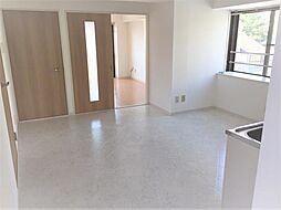 ロイヤルエクセレンスオガワIII 3階2DKのリビング/ダイニング