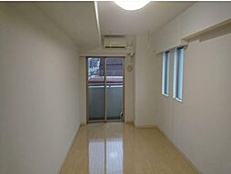 ロアール大山 5階1Kのリビング/ダイニング