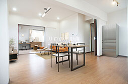 赤堤ロイヤルヒルズ 501 5階2LDKのリビング/ダイニング