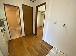 メゾンクアトロ 1階1Kのリビング/ダイニング