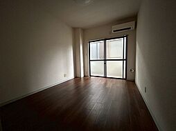 ウイステリア国立 1階ワンルームのリビング/ダイニング