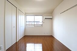 グリーンヴィラ カラビナ K 2階1LDKのリビング/ダイニング