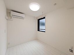 イスフール 3階1Kのリビング/ダイニング