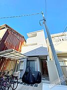 堺駅より徒歩10分 1階 築8年6ヶ月の賃貸物件