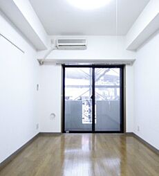 グリフィン横浜・ポートサイド 11階ワンルームのリビング/ダイニング