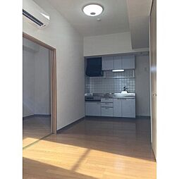 プリマヴェーラ問屋町 2階1LDKのリビング/ダイニング