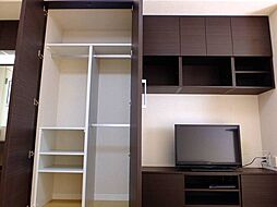 レオネクストＫ ａｎｄ Ａ 1階ワンルームのリビング/ダイニング