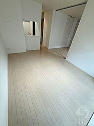 シャーメゾン三宝 1階1LDKのリビング/ダイニング