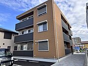 平山城址公園駅より徒歩12分 新築 3階建の賃貸物件