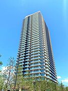 聖蹟桜ヶ丘駅より徒歩7分 築3年2ヶ月 33階建の賃貸物件