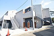 二俣川駅より徒歩6分 築4年7ヶ月 2階建の賃貸物件
