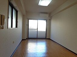 メゾン新町 2階ワンルームのリビング/ダイニング