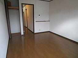 コージーハウス南成瀬 104 1階1Kのリビング/ダイニング