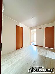 ガーデンコート中之島　B棟 1階3LDKのリビング/ダイニング