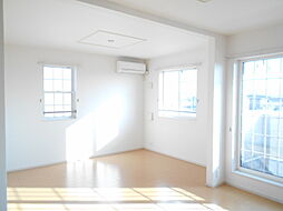 セゾンコスモス　I 2階2LDKのリビング/ダイニング