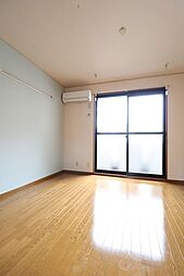 ウェール 102 1階1Kのリビング/ダイニング