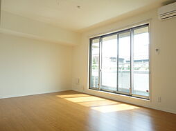 ル・バンデフォレ喜多見 203 2階1LDKのリビング/ダイニング