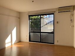 ハイツ草香 102 1階1DKのリビング/ダイニング