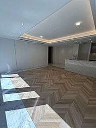 東京メトロ南北線 麻布十番駅 徒歩3分の賃貸マンション 1階2LDKのリビング/ダイニング