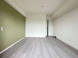 フルセイル唐木田 504 5階1Kのリビング/ダイニング