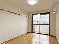 Ｙ’Ｓ　ＫＡＭＥＤＡ 201 2階1Kのリビング/ダイニング