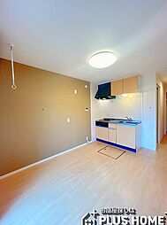 モイス・シャームII 1階1LDKのリビング/ダイニング