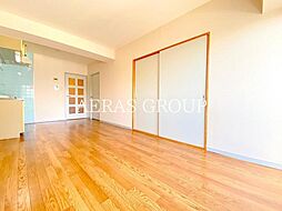 エレガンス綾瀬4 2階2LDKのリビング/ダイニング